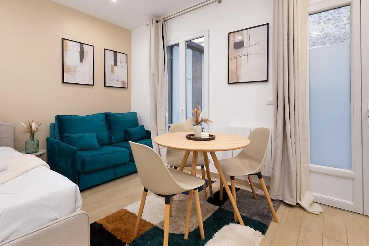 Apartment Lasuite Montbrun Paris